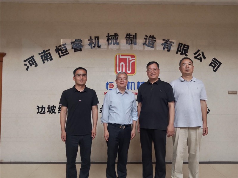 恒睿机械：创新成果亮相，共启生态修复新局