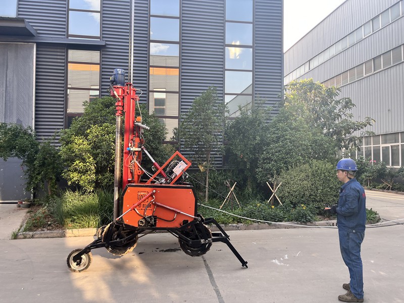 恒睿遥控爬坡钻机 —— 边坡多孔径钻孔施工优选设备